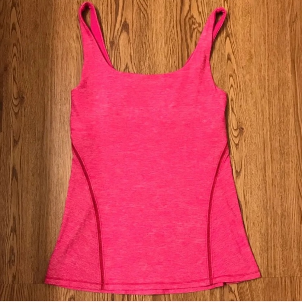 Lululemon tank